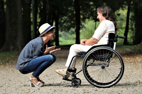 Handicap moteur : comprendre, accompagner et améliorer la vie